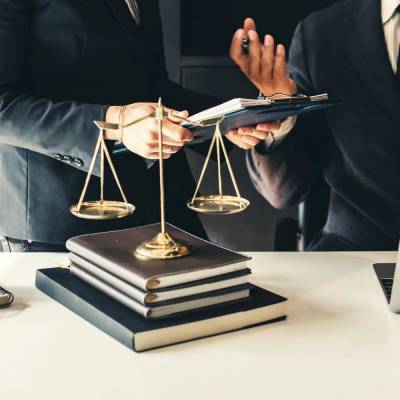Top Business Compliance Lawyer in Delhi