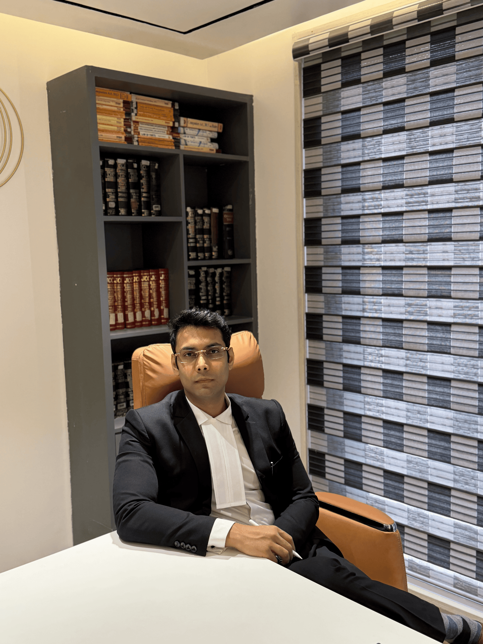 Mr. Kanisth — Advocate, KMG Legal